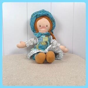 Vintage‎ 1974 Holly Hobbie Cloth Doll – Blue Patchwork Dress & Bonnet Matty/TCFC